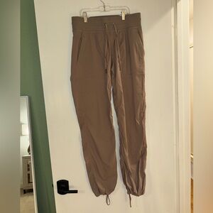 lululemon athletica Women’s Dance Pants [size 8] MINT condition